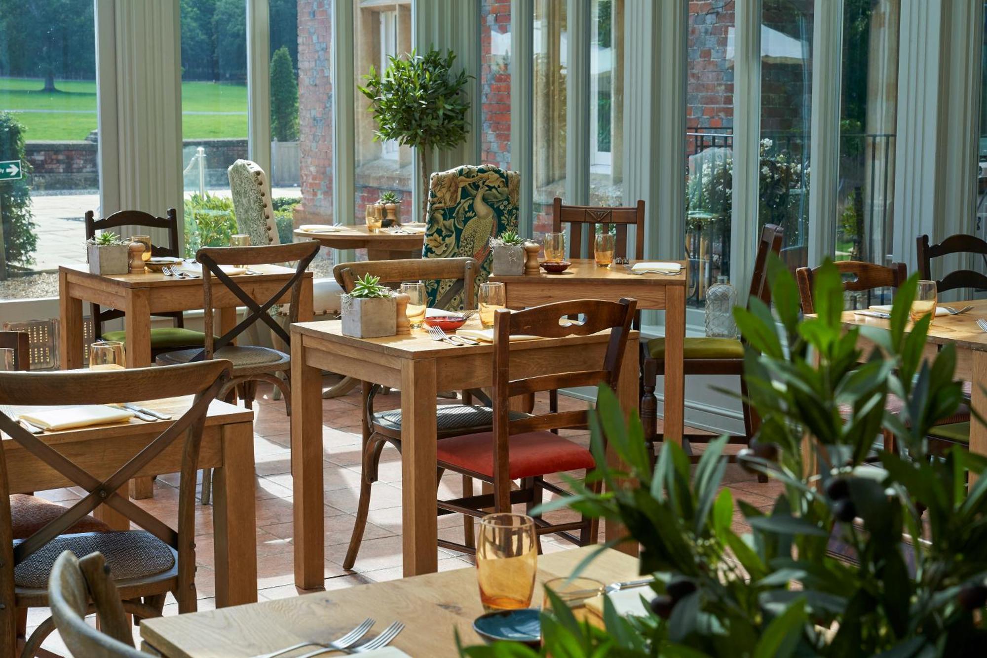 Hotel Burley Manor Extérieur photo