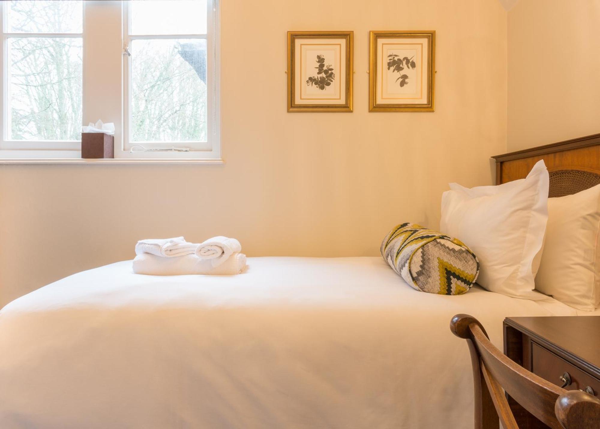 Hotel Burley Manor Chambre photo